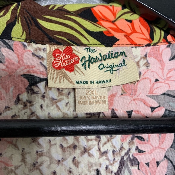Retro Y2K Hilo Hattie Pineapple Button Down - Picture 3 of 5